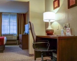 Spark By Hilton Tucson Airport Номер фото