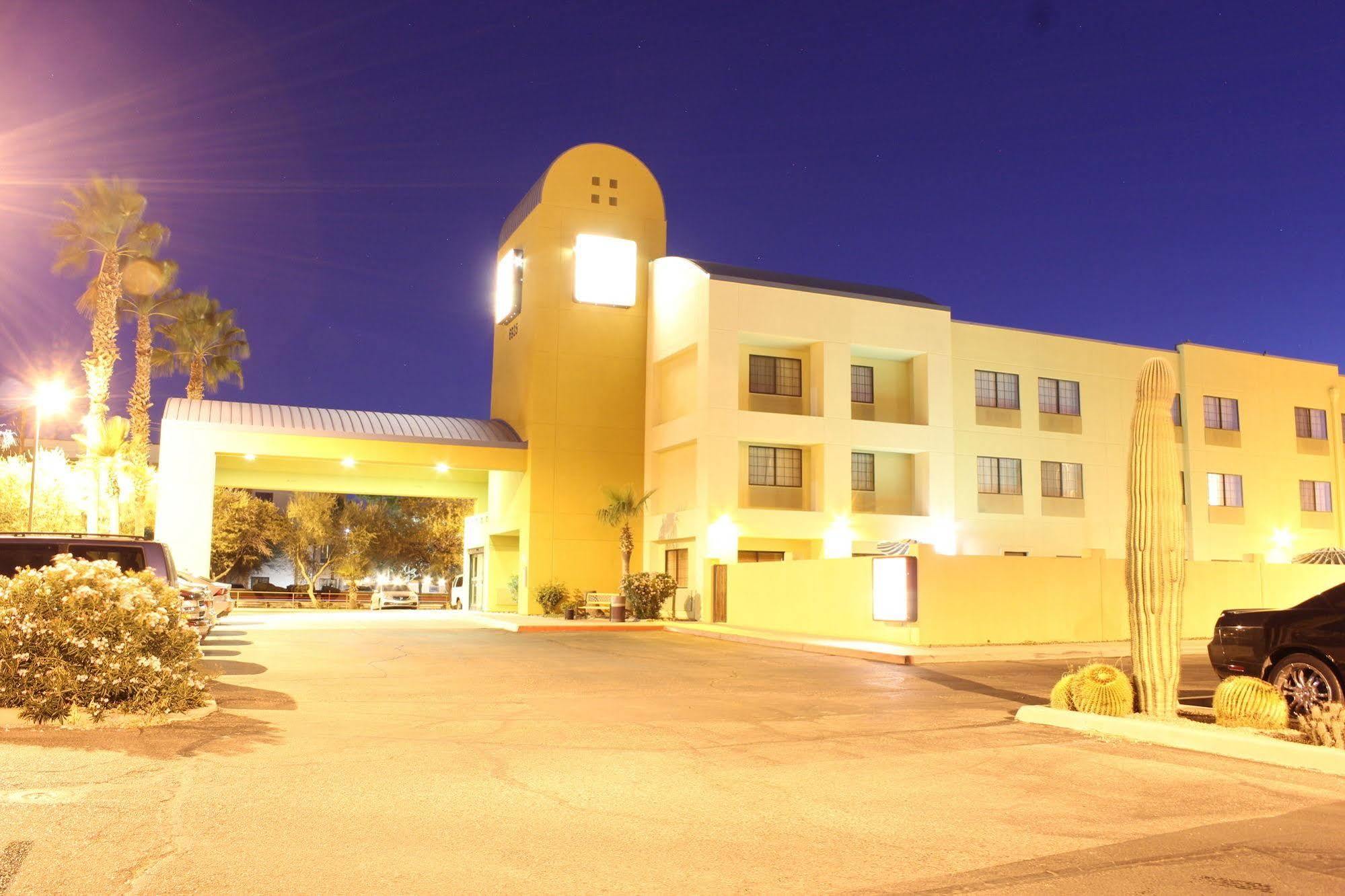 Spark By Hilton Tucson Airport Экстерьер фото
