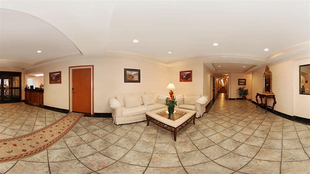 Spark By Hilton Tucson Airport Экстерьер фото